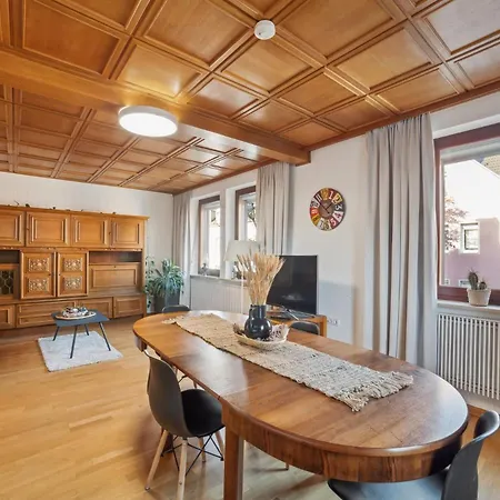 Sali Homes K39 Monte-carlo -spacious 6-bedroom With Terrace And Garden Views In Ideal For Groups Apartment *
